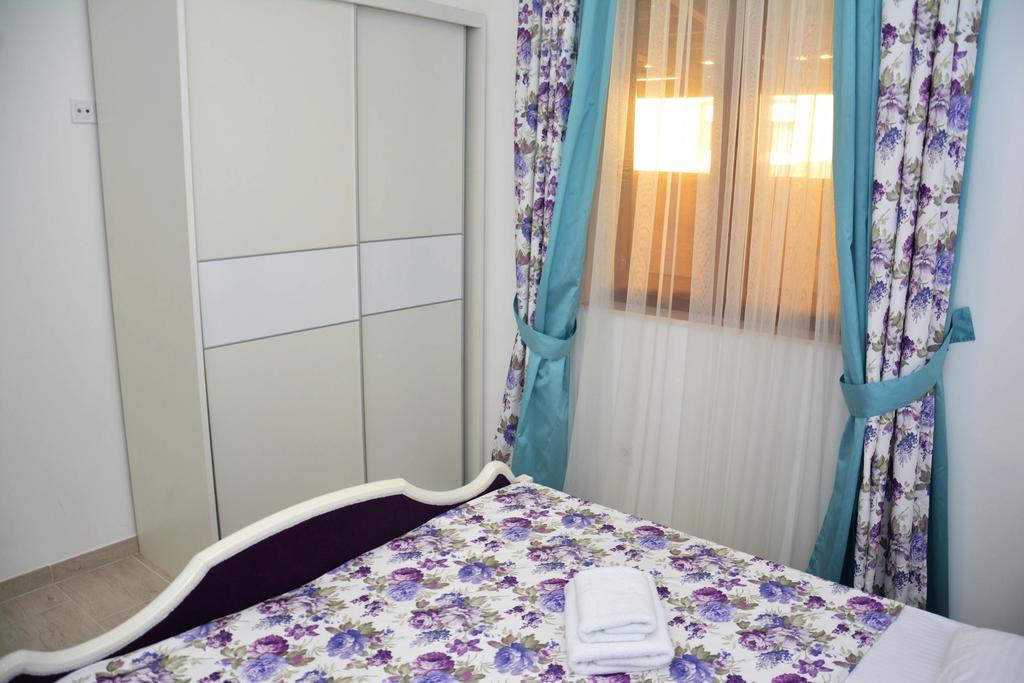 Wukovic Apartments Tivat Eksteriør billede