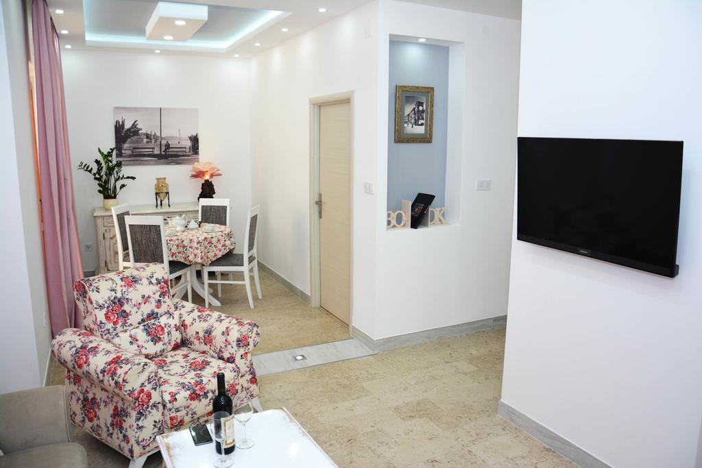 Wukovic Apartments Tivat Eksteriør billede