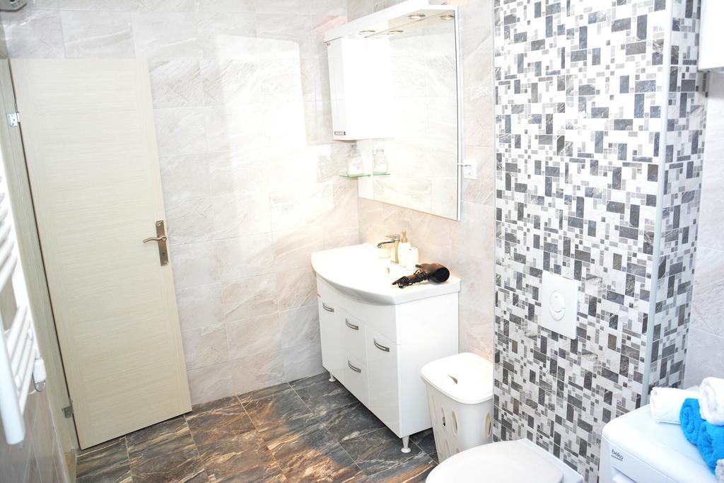 Wukovic Apartments Tivat Eksteriør billede