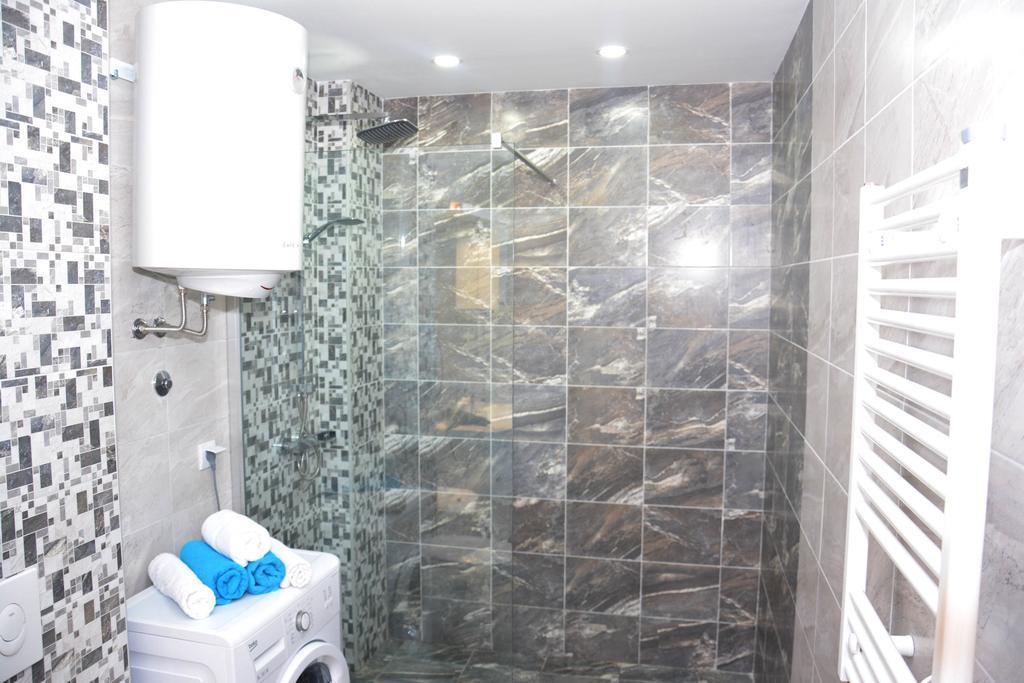 Wukovic Apartments Tivat Eksteriør billede